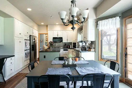 willow springs kitchen before