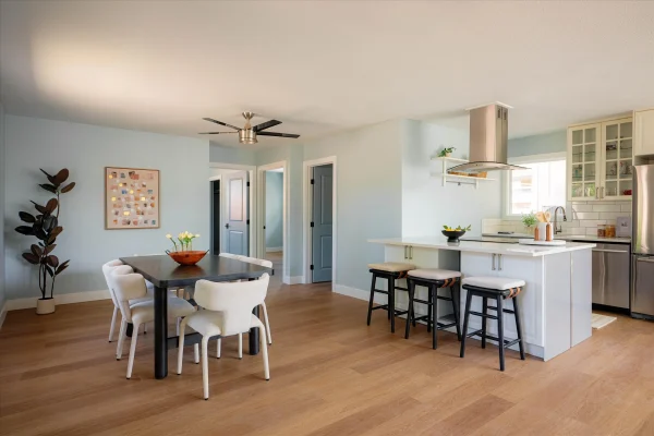 18 636 North Sunset 18